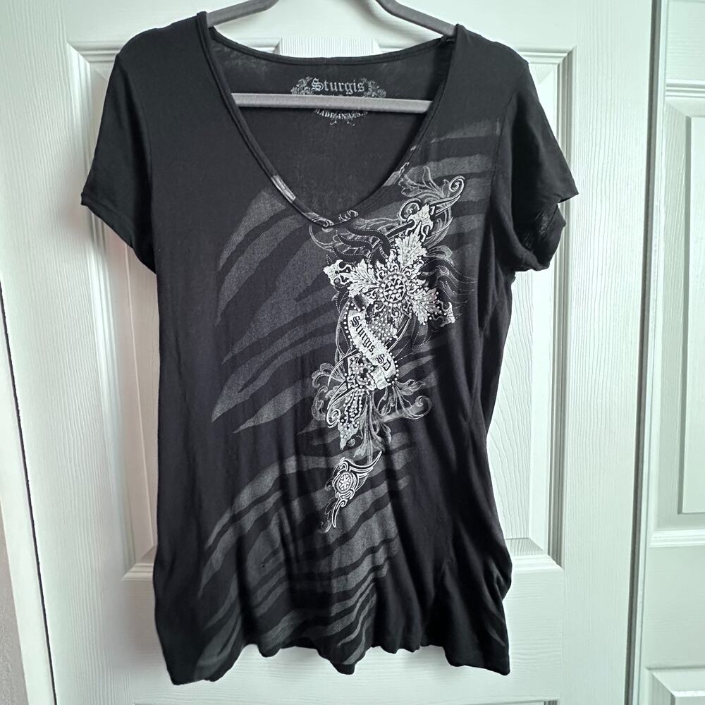 Sturgis South Dakota Motorcycle Biker Womens Small Black Graphic V-neck T-shirt